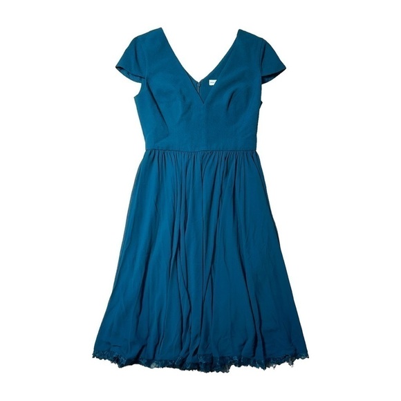 Dress the Population V-Neckline Corey Knee Length Dress | U.S. Woman’s Medium - Picture 3 of 10